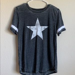 Cute and casual t-shirt, never worn before!